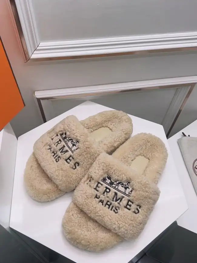 hype Hermes Slippers