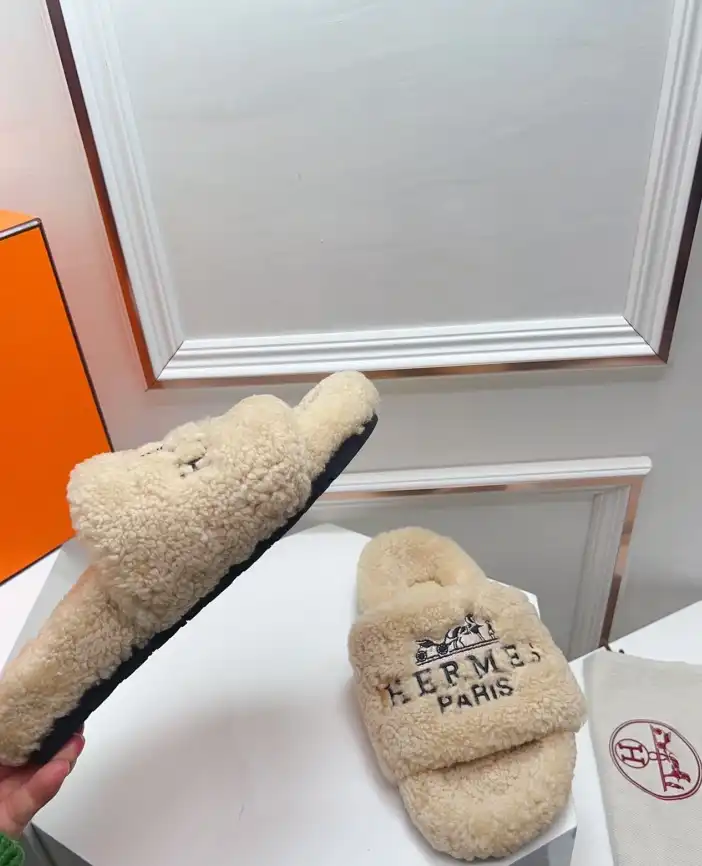 hype Hermes Slippers