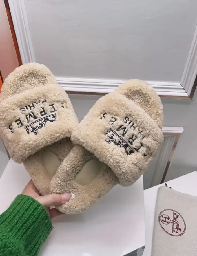 hype Hermes Slippers