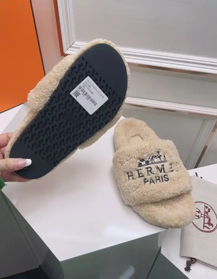 hype Hermes Slippers