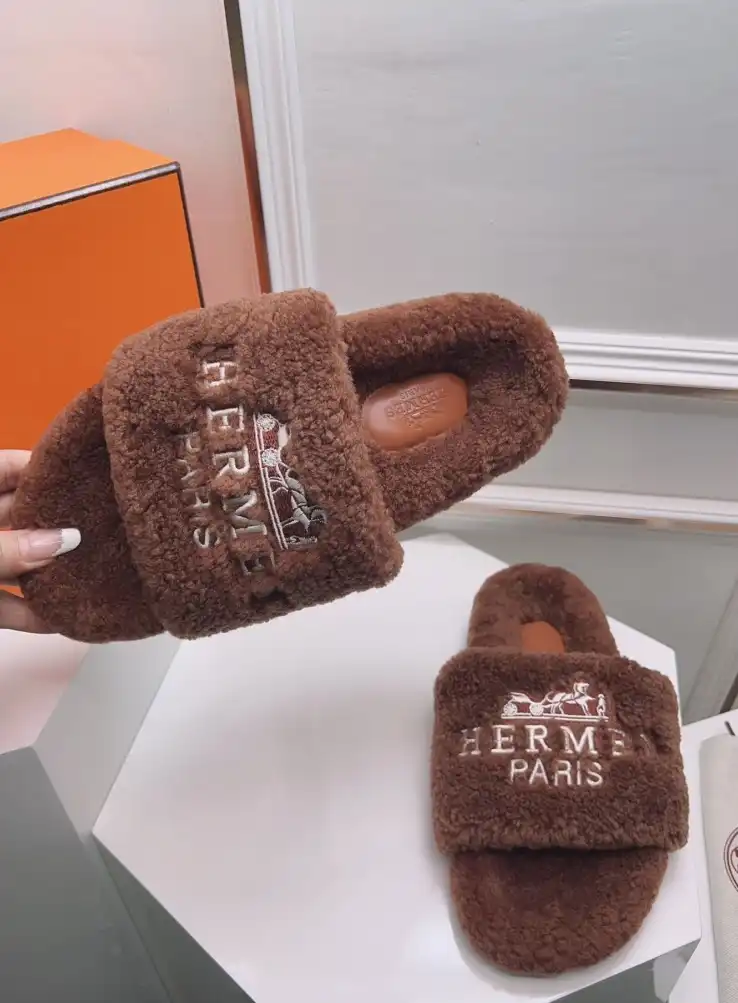 hype Hermes Slippers