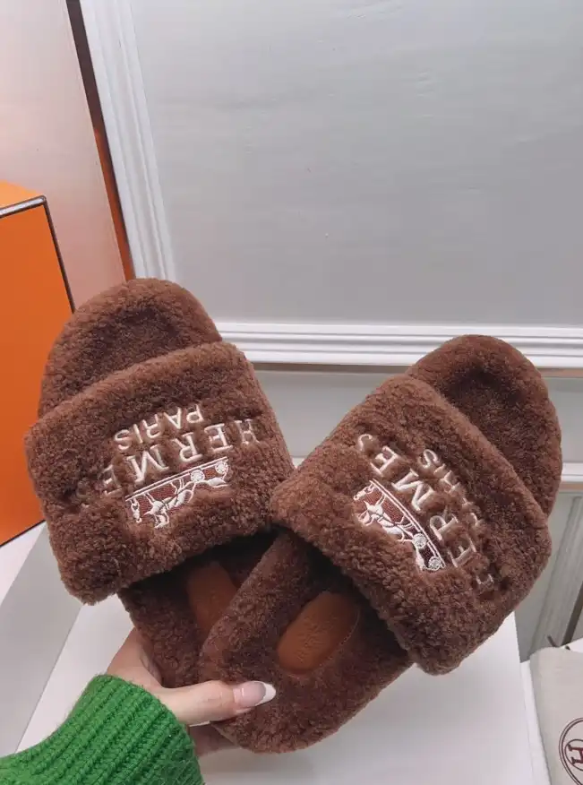 hype Hermes Slippers