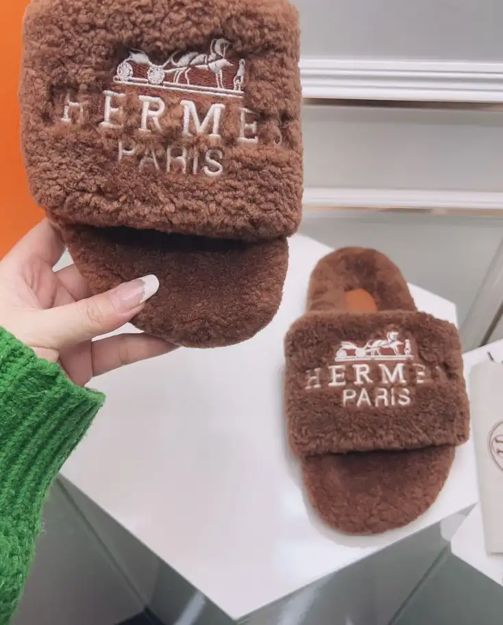 hype Hermes Slippers