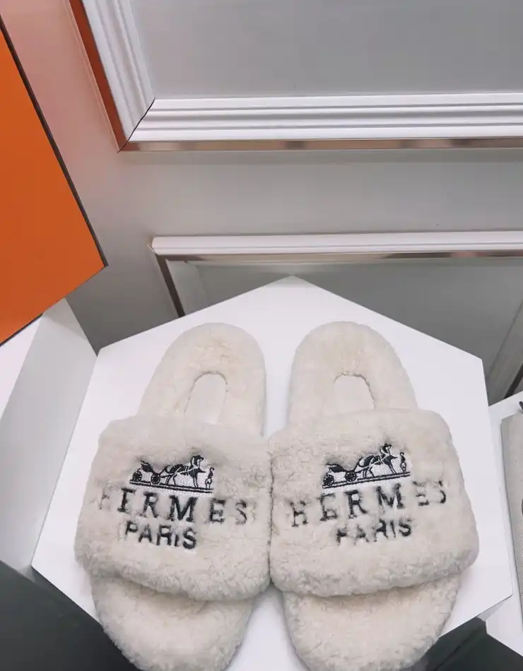 hype Hermes Slippers