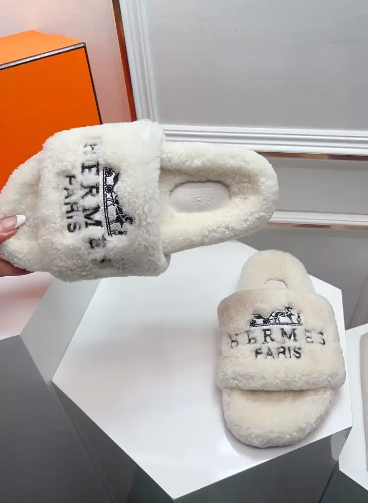 hype Hermes Slippers