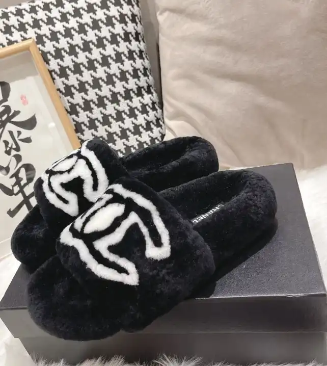 hype Chanel Slippers