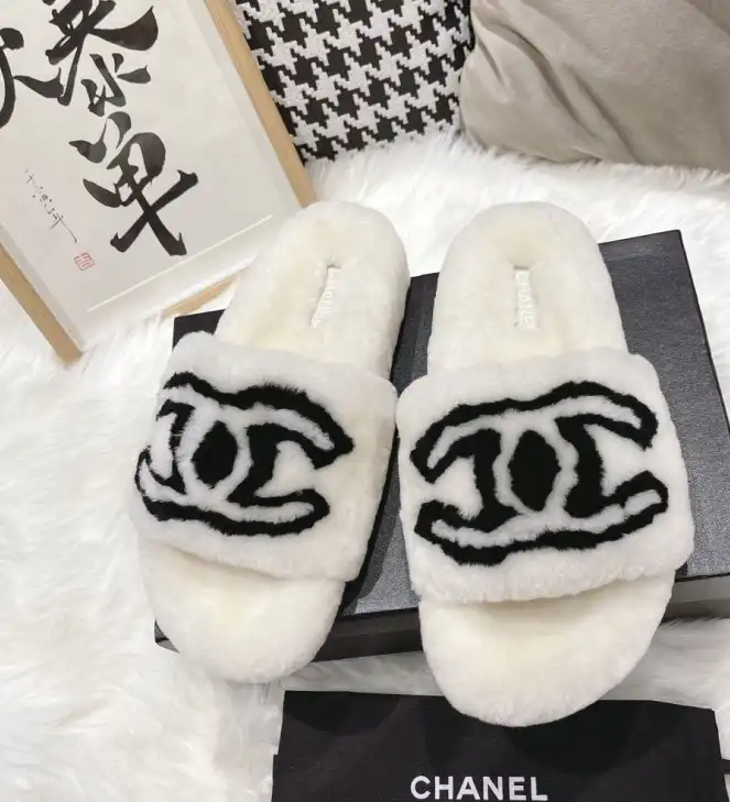 hype Chanel Slippers