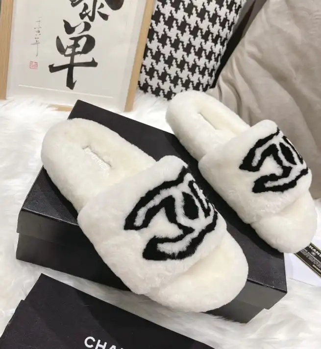 hype Chanel Slippers