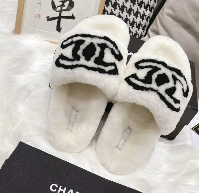 hype Chanel Slippers