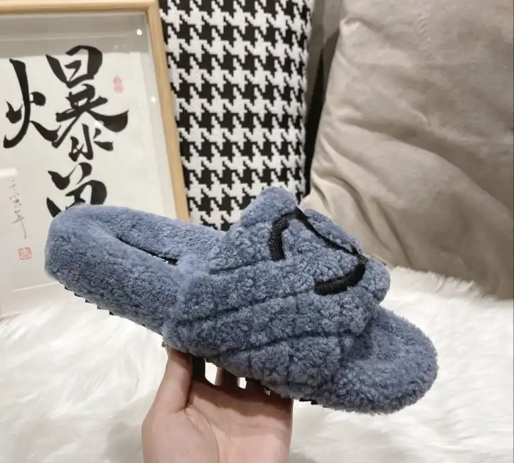 hype Chanel Slippers