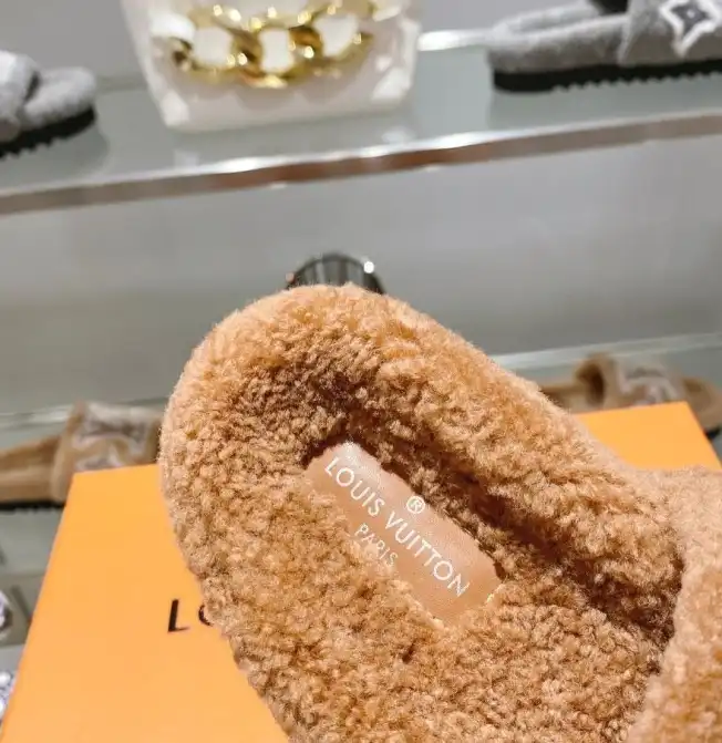 hype LV Slippers