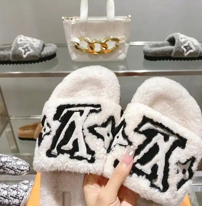 hype LV Slippers