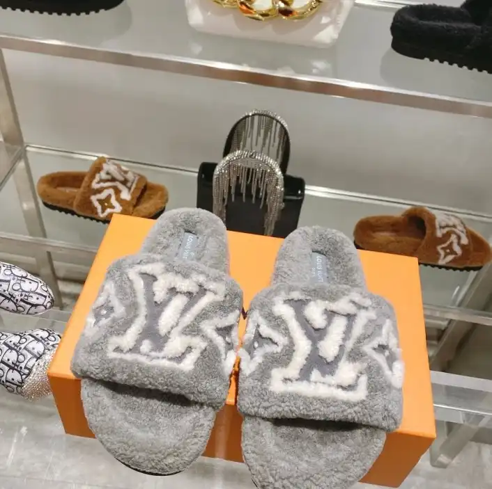 hype LV Slippers