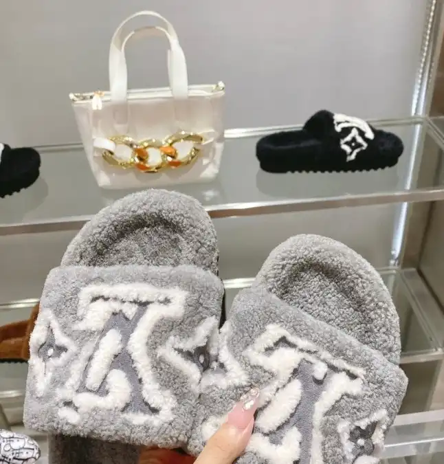 hype LV Slippers