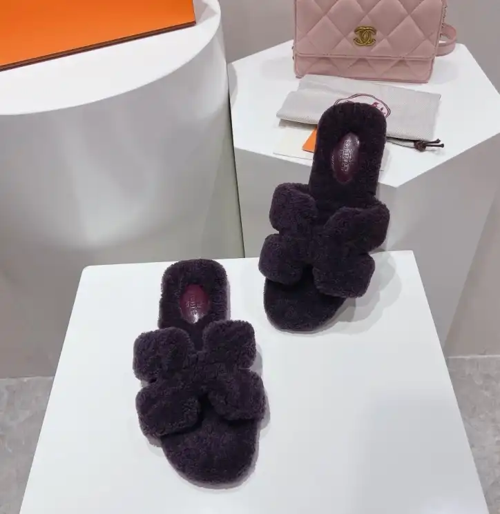 hype Hermes Slippers