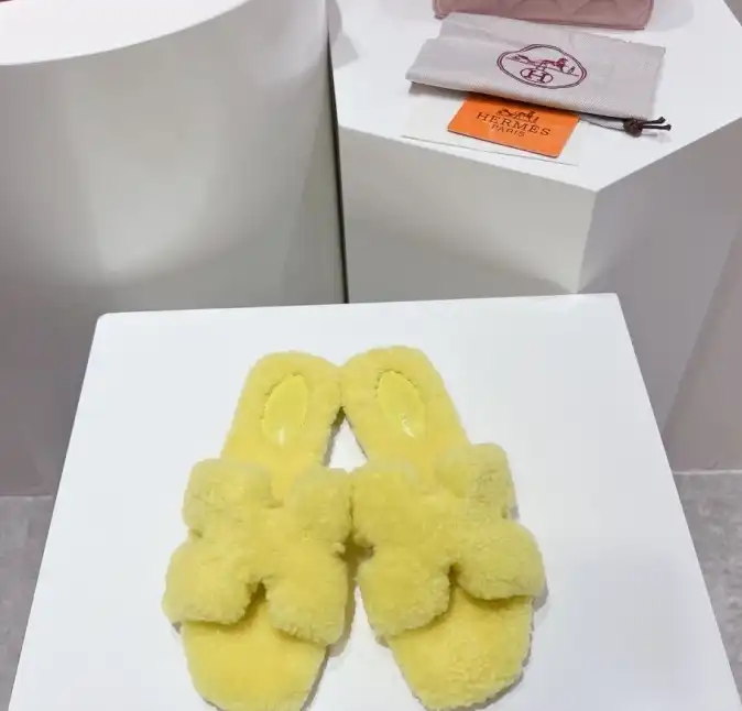 hype Hermes Slippers