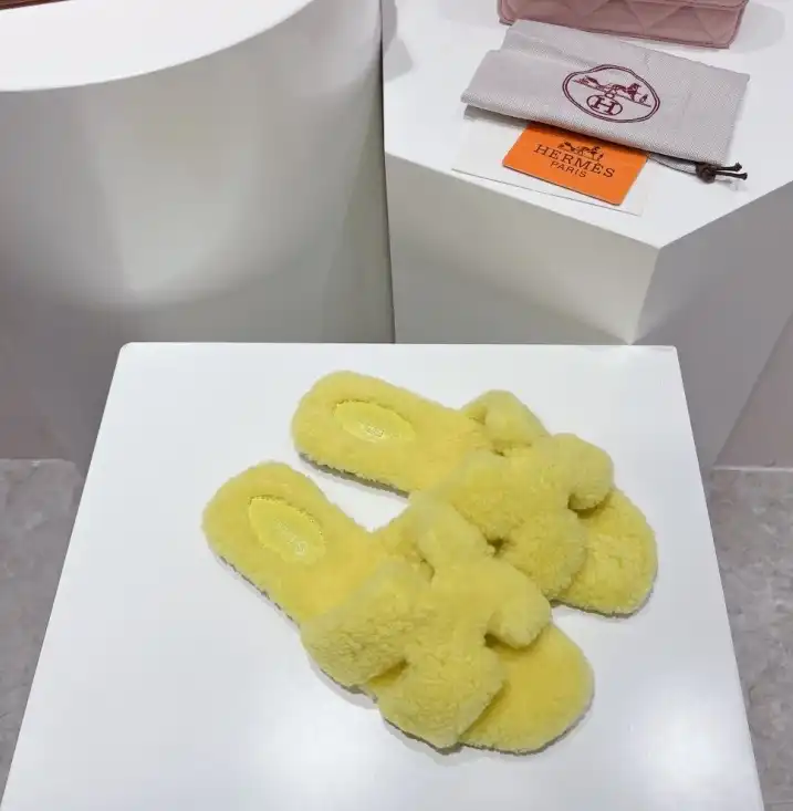 hype Hermes Slippers