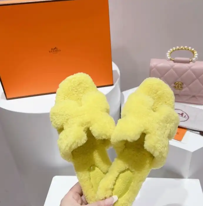 hype Hermes Slippers