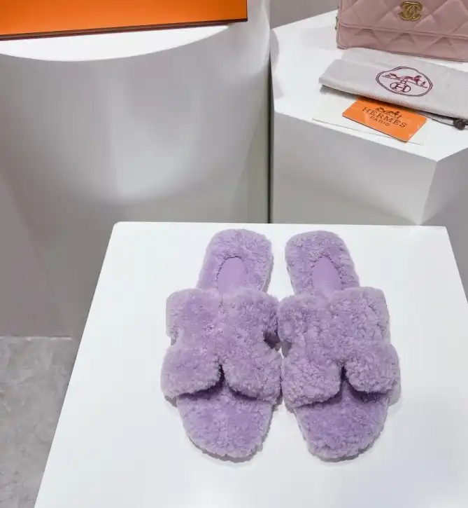 hype Hermes Slippers