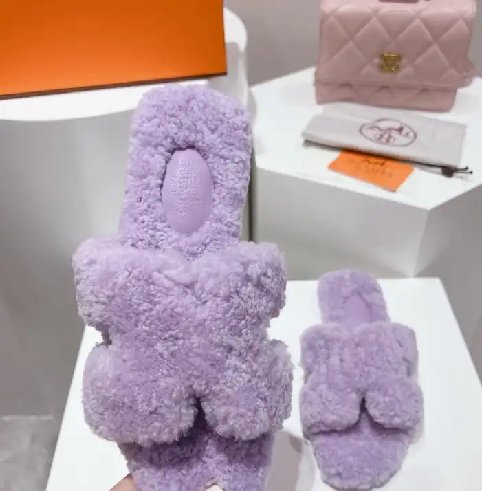 hype Hermes Slippers