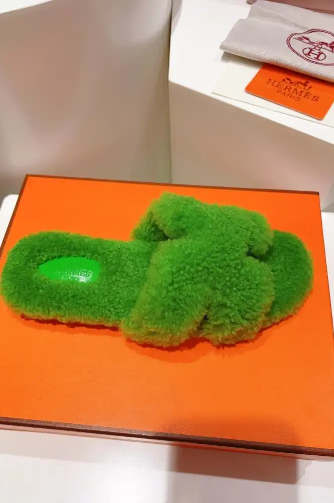 hype Hermes Slippers