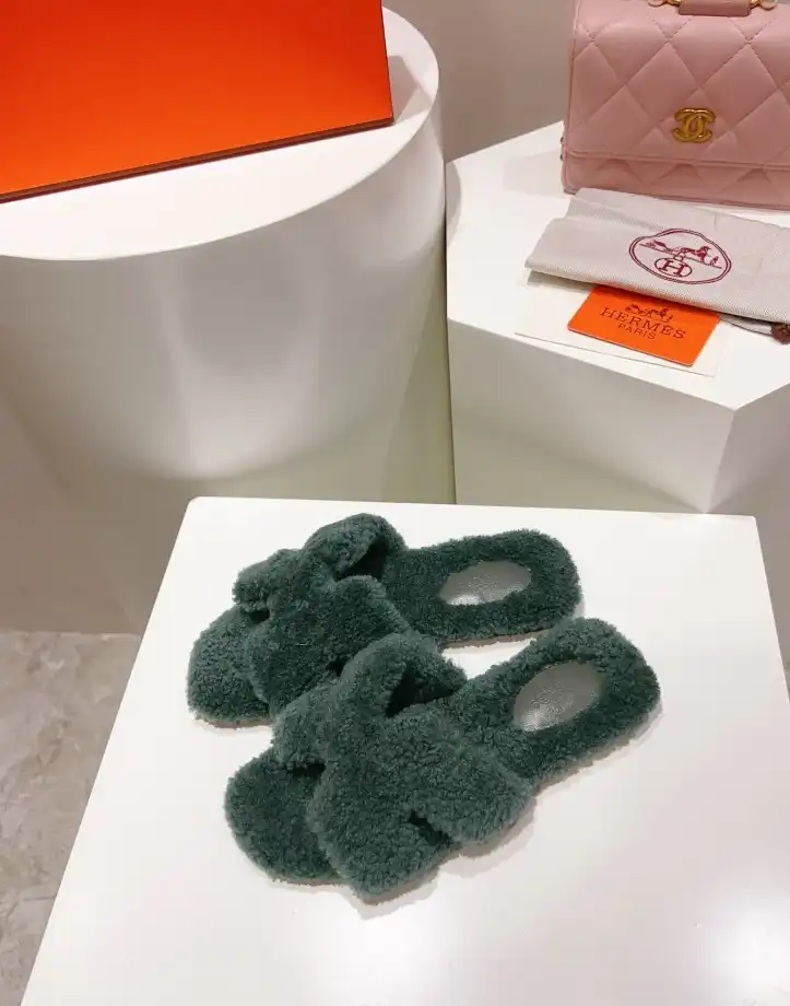 hype Hermes Slippers