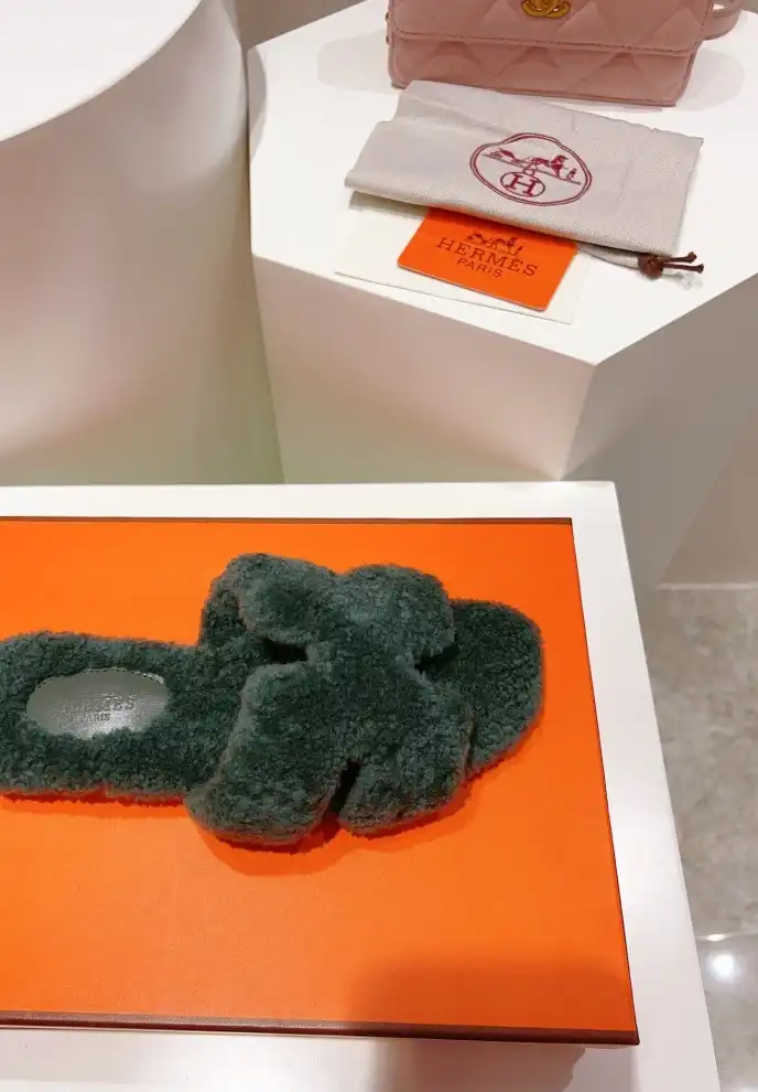 hype Hermes Slippers