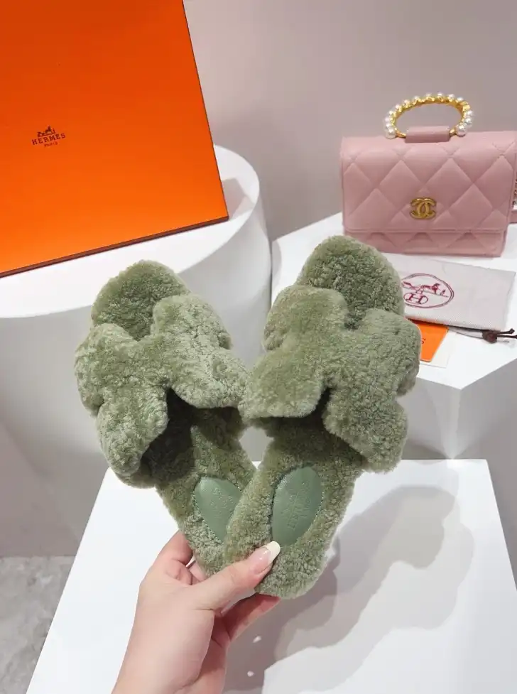 hype Hermes Slippers