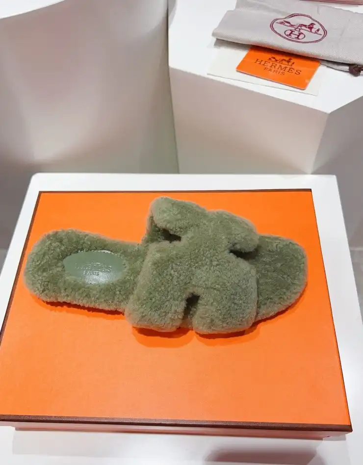 hype Hermes Slippers