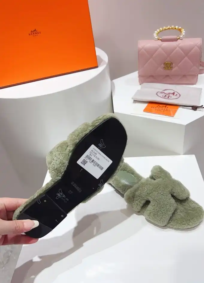 hype Hermes Slippers