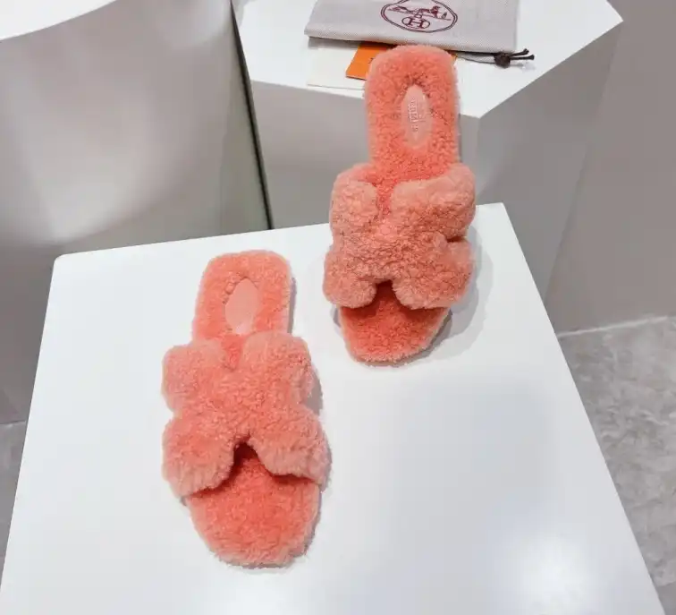 hype Hermes Slippers