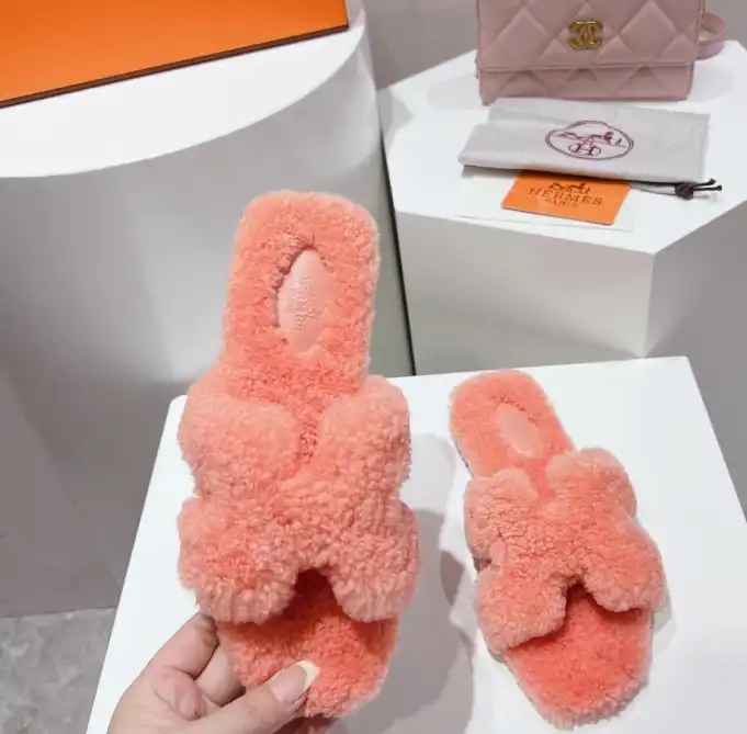 hype Hermes Slippers