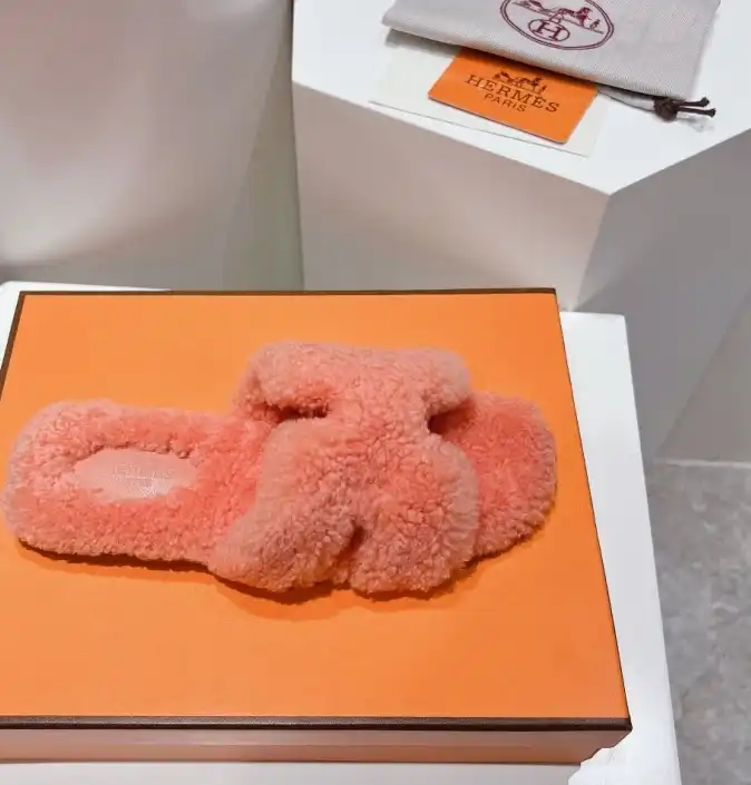 hype Hermes Slippers