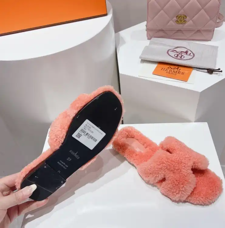 hype Hermes Slippers