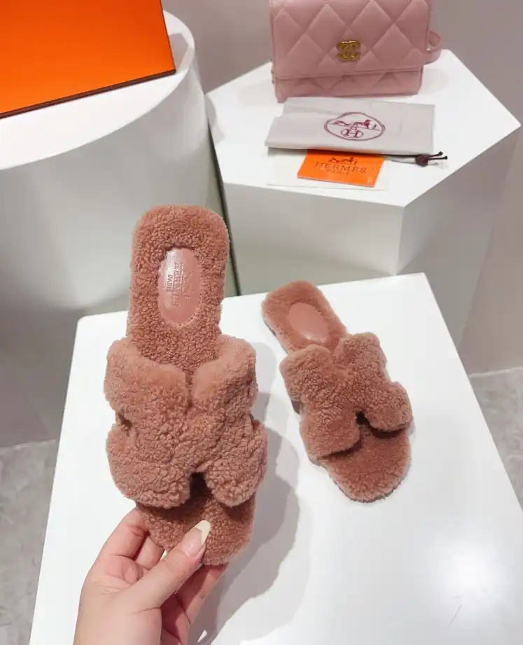 hype Hermes Slippers