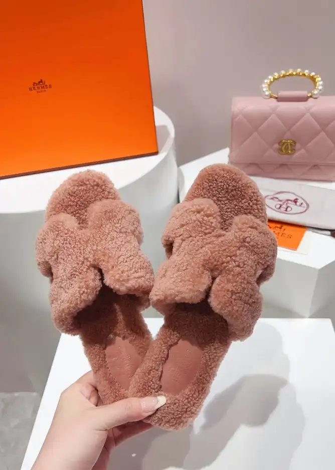 hype Hermes Slippers