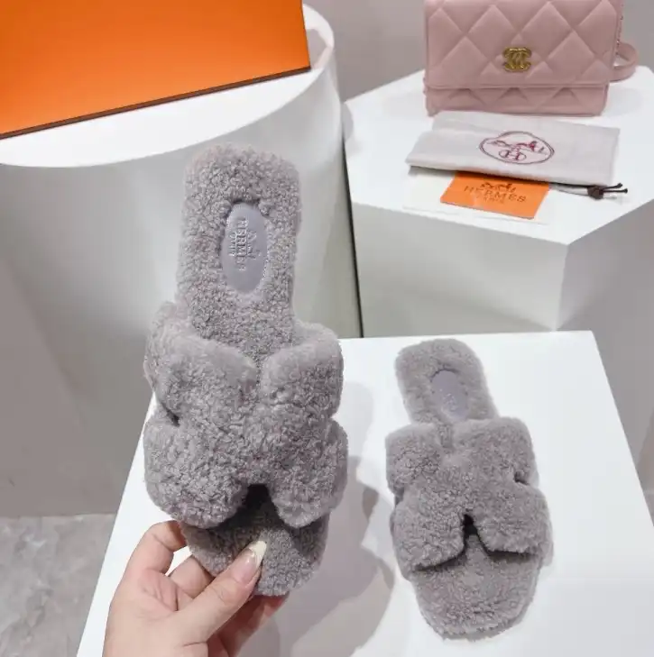 hype Hermes Slippers