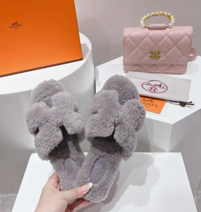 hype Hermes Slippers