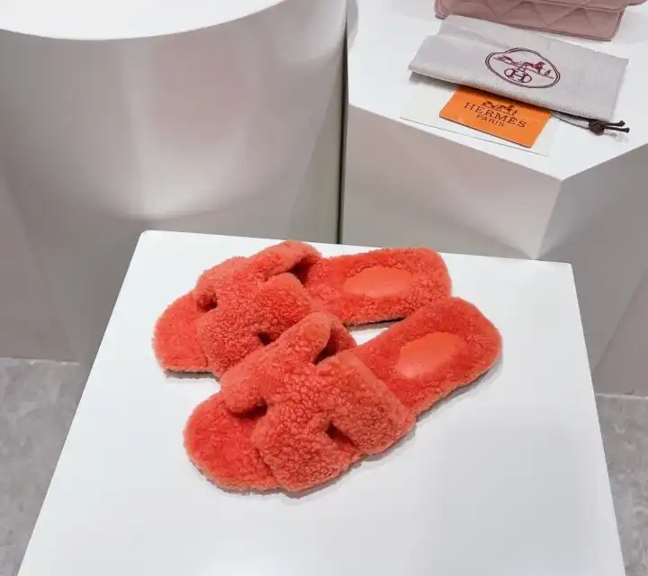 hype Hermes Slippers