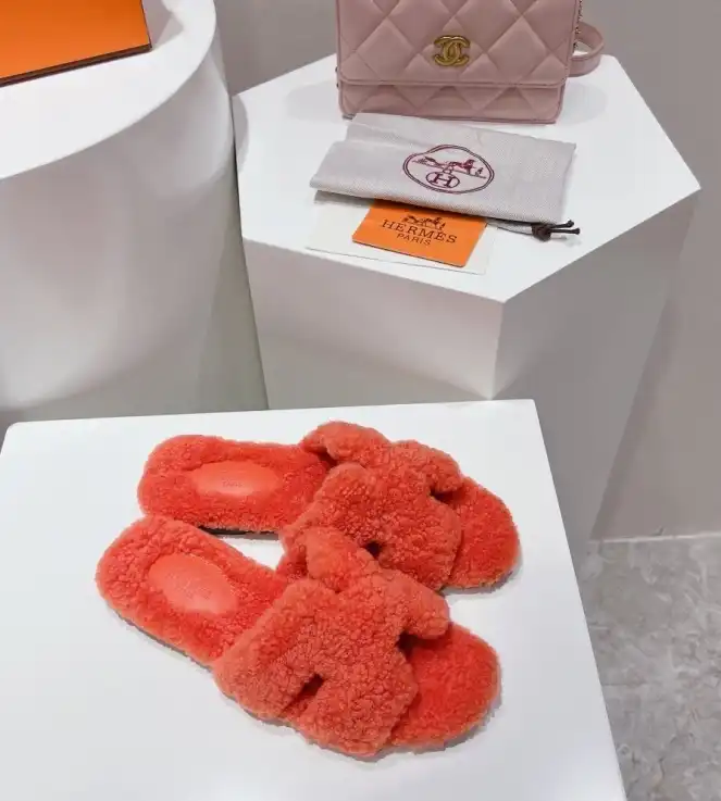 hype Hermes Slippers