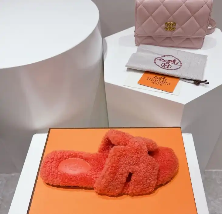 hype Hermes Slippers