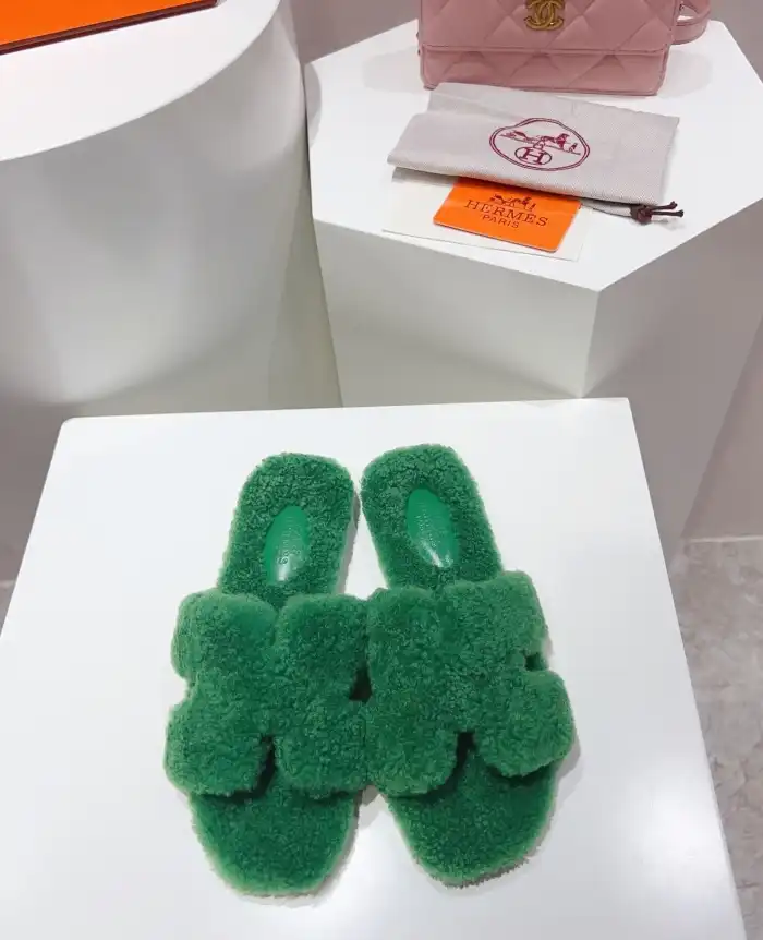 hype Hermes Slippers