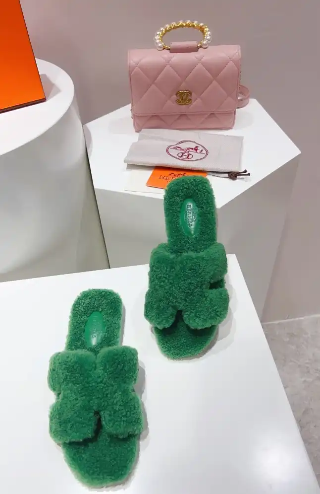 hype Hermes Slippers