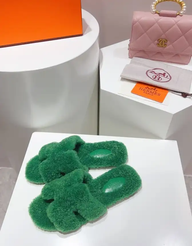 hype Hermes Slippers