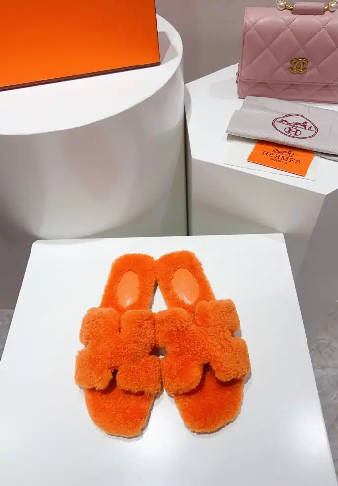 hype Hermes Slippers