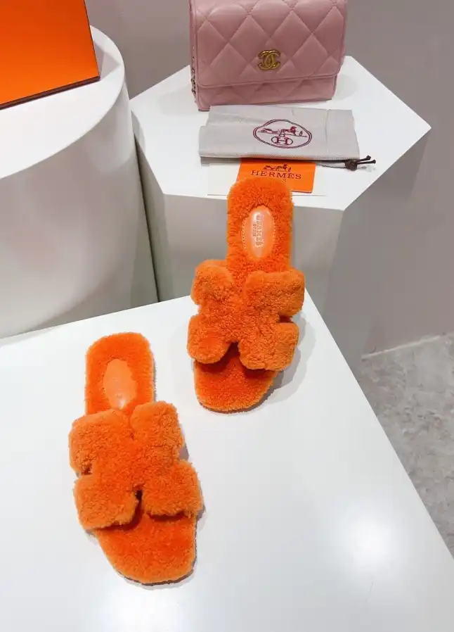 hype Hermes Slippers