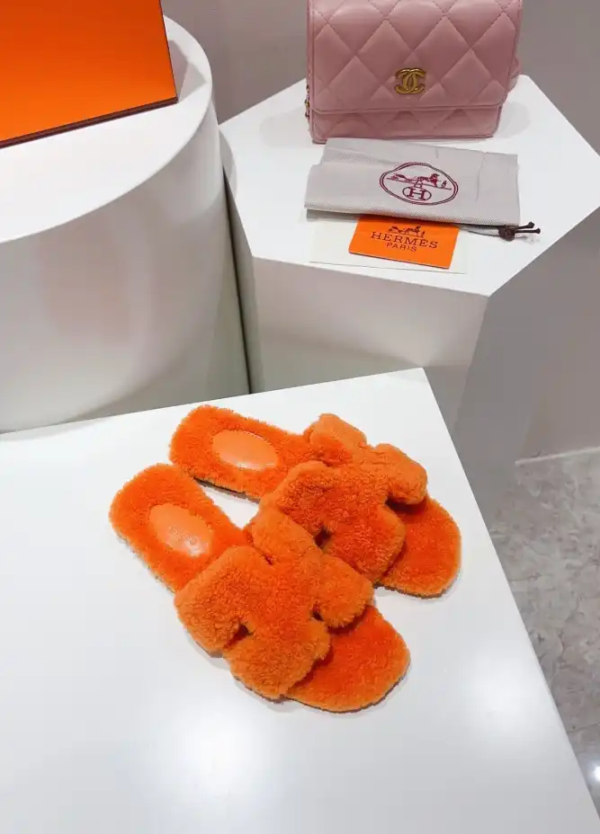 hype Hermes Slippers