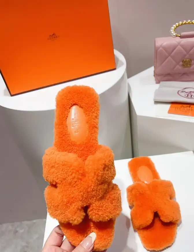 hype Hermes Slippers