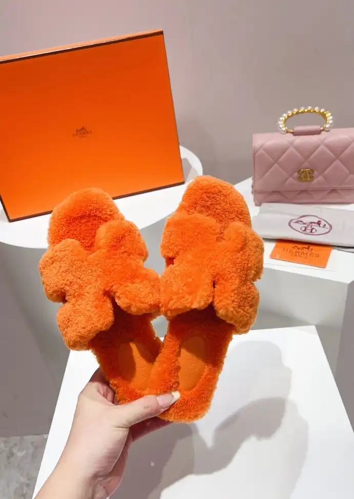 hype Hermes Slippers