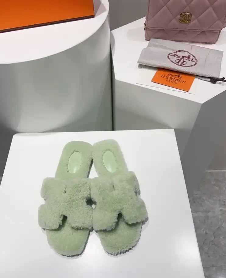 hype Hermes Slippers